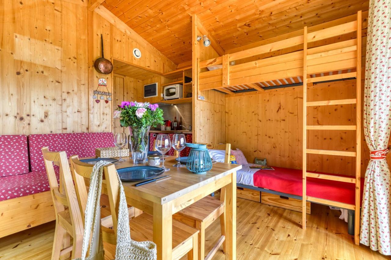 Camping La Serre Aigues-Vives  Extérieur photo