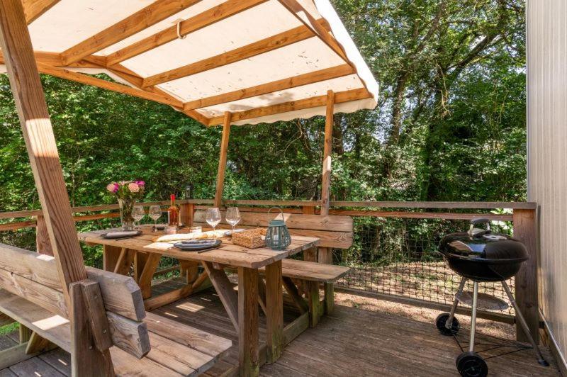 Camping La Serre Aigues-Vives  Extérieur photo