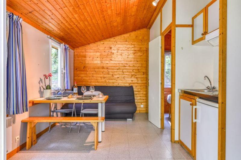 Camping La Serre Aigues-Vives  Extérieur photo